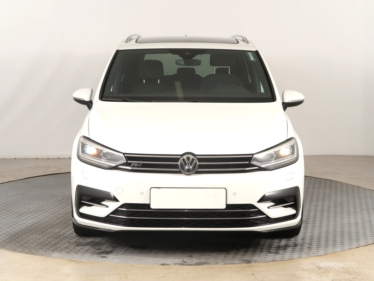 Volkswagen Touran, 2016 - pohled č. 2