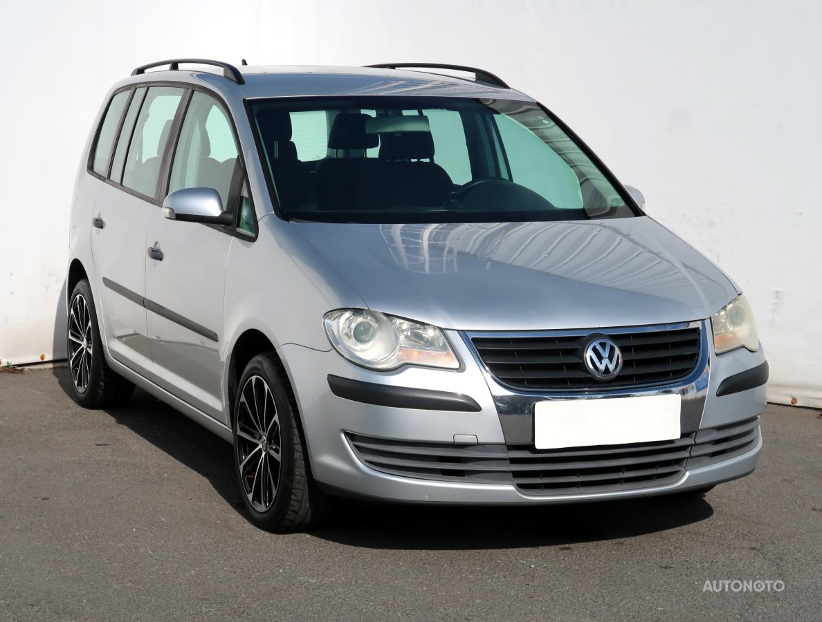 Volkswagen Touran, 2007 - celkový pohled