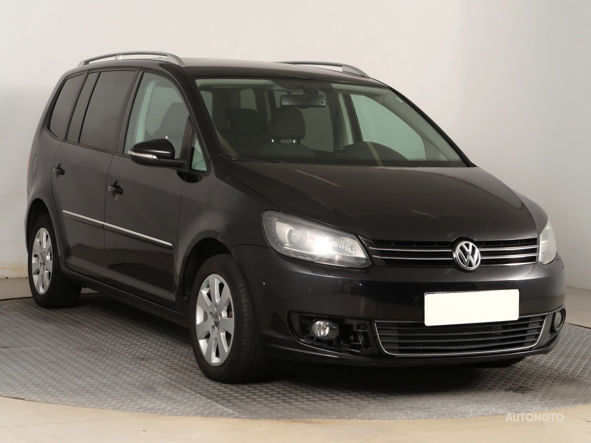 Volkswagen Touran, 2010 - celkový pohled