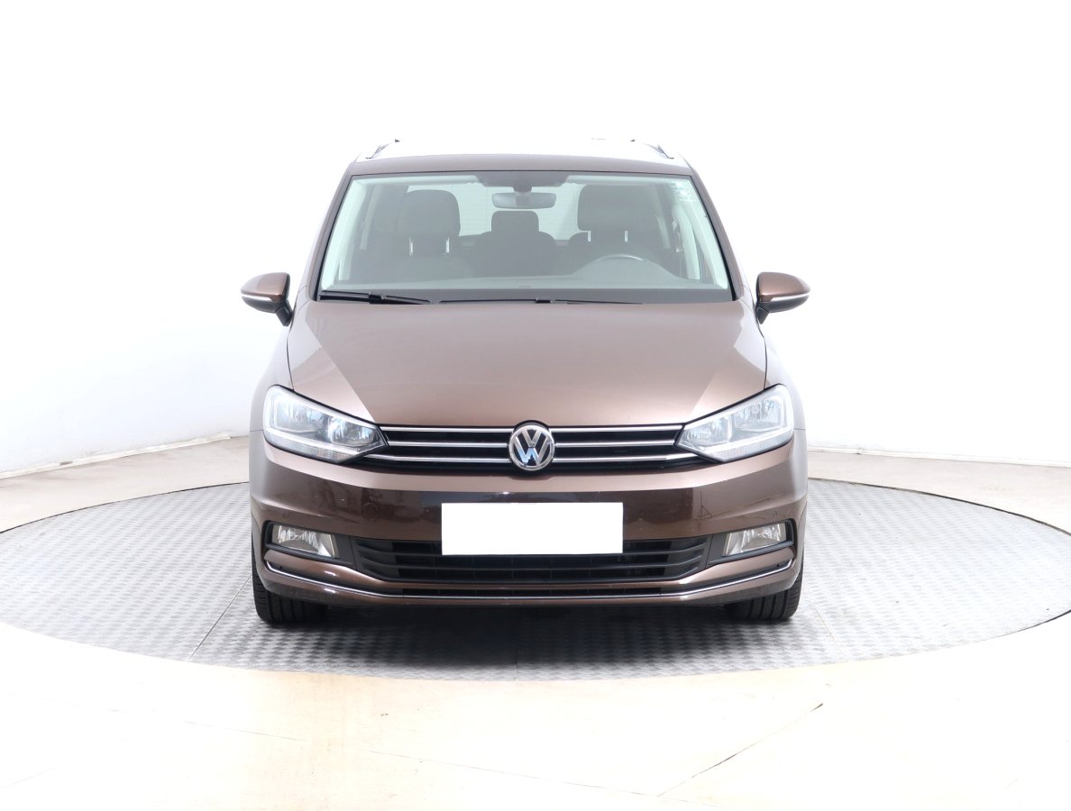 Volkswagen Touran, 2016 - pohled č. 2