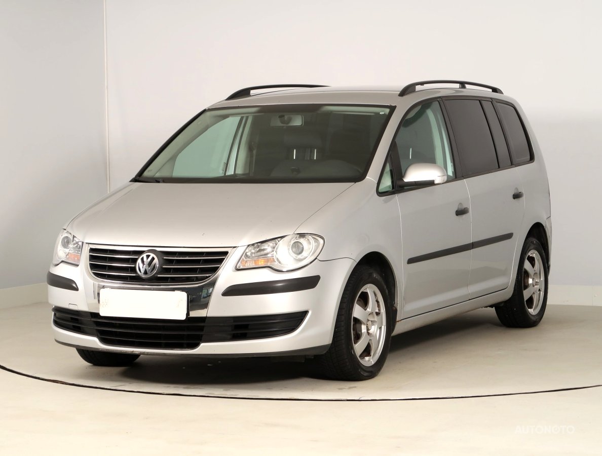 Volkswagen Touran, 2008 - pohled č. 3