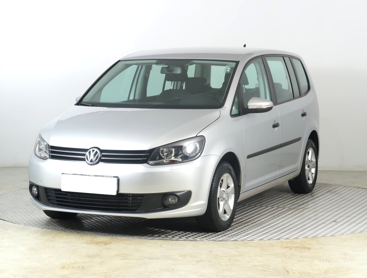 Volkswagen Touran, 2015 - pohled č. 3