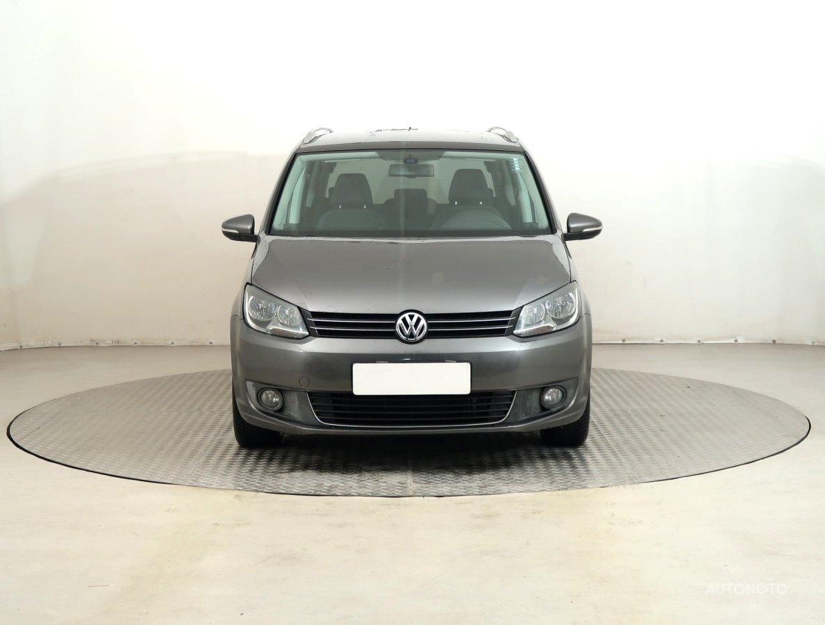 Volkswagen Touran, 2011 - pohled č. 2