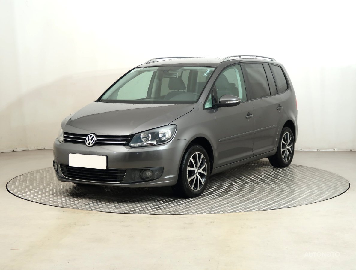 Volkswagen Touran, 2011 - pohled č. 3