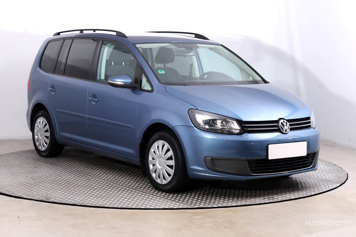 Volkswagen Touran, 2011 - celkový pohled
