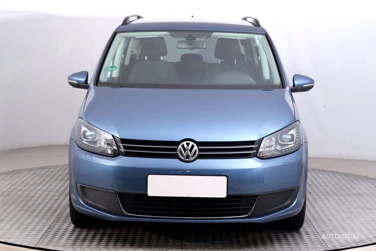 Volkswagen Touran, 2011 - pohled č. 2