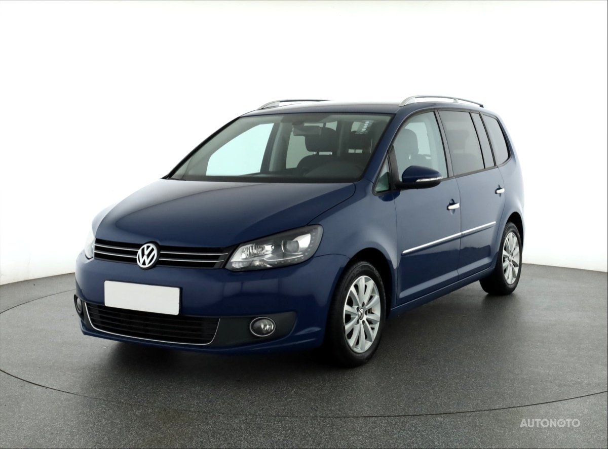 Volkswagen Touran, 2012 - pohled č. 3