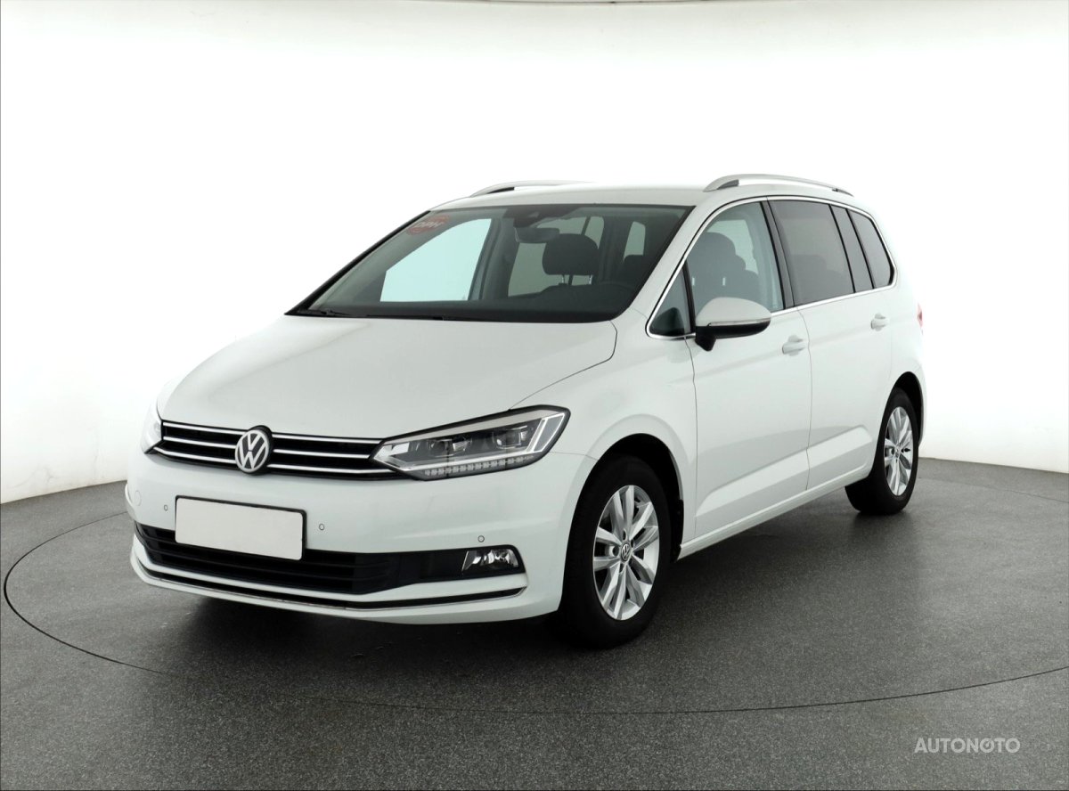 Volkswagen Touran, 2018 - pohled č. 3