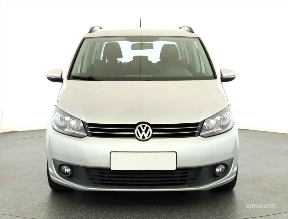 Volkswagen Touran, 2015 - pohled č. 2