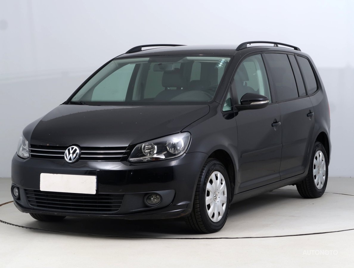 Volkswagen Touran, 2013 - pohled č. 3