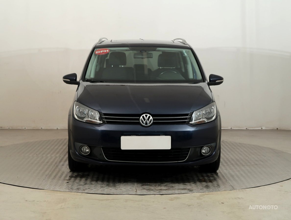 Volkswagen Touran, 2015 - pohled č. 2