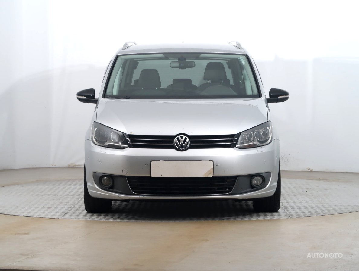 Volkswagen Touran, 2011 - pohled č. 2
