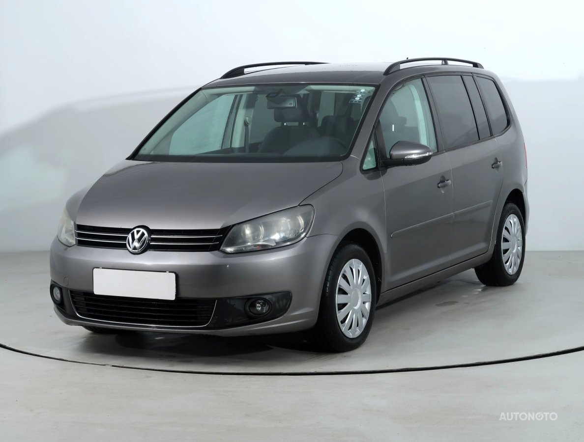Volkswagen Touran, 2011 - pohled č. 3