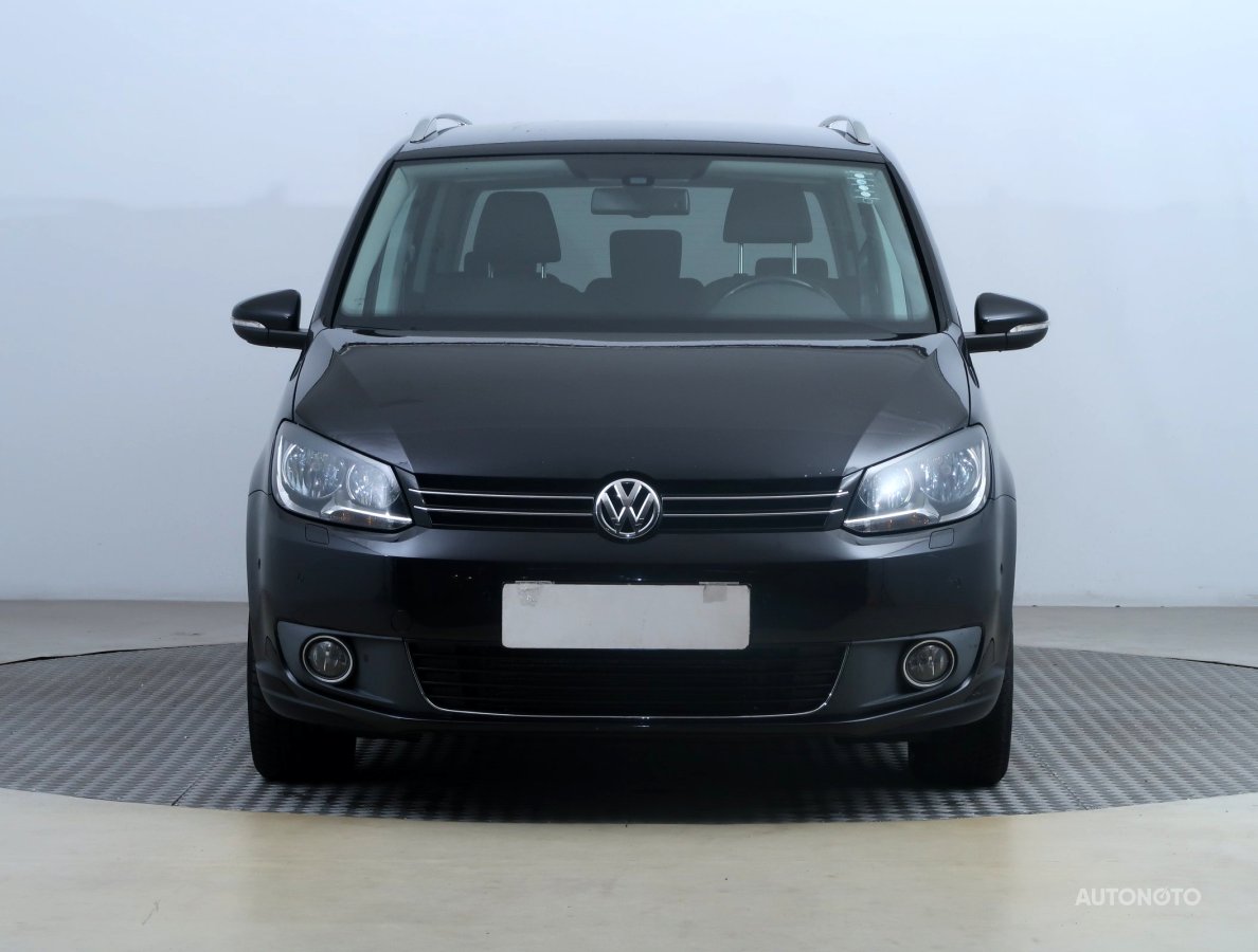Volkswagen Touran, 2011 - pohled č. 2
