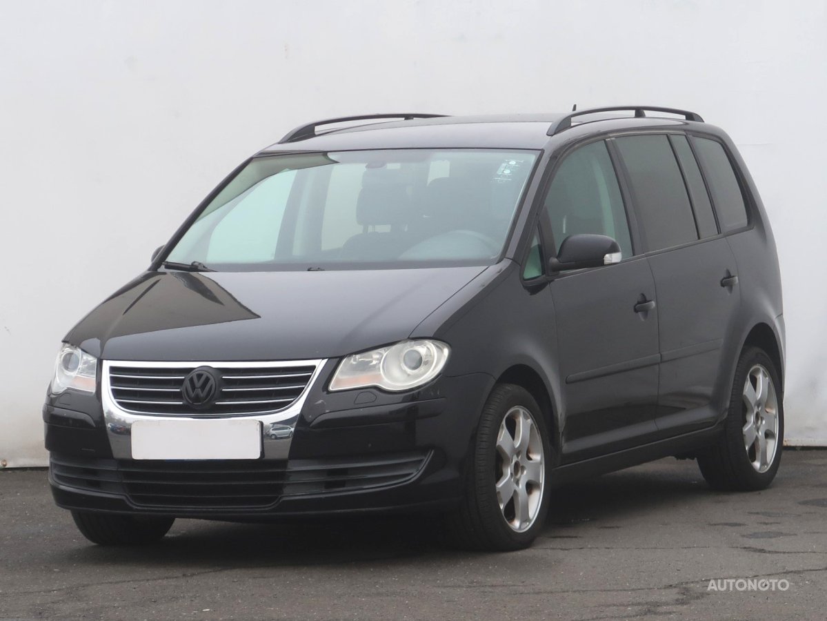 Volkswagen Touran, 2009 - pohled č. 3