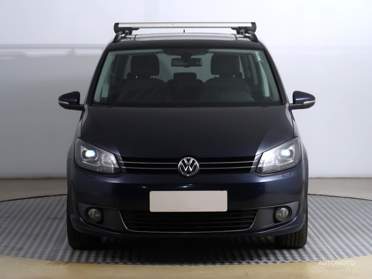 Volkswagen Touran, 2013 - pohled č. 2