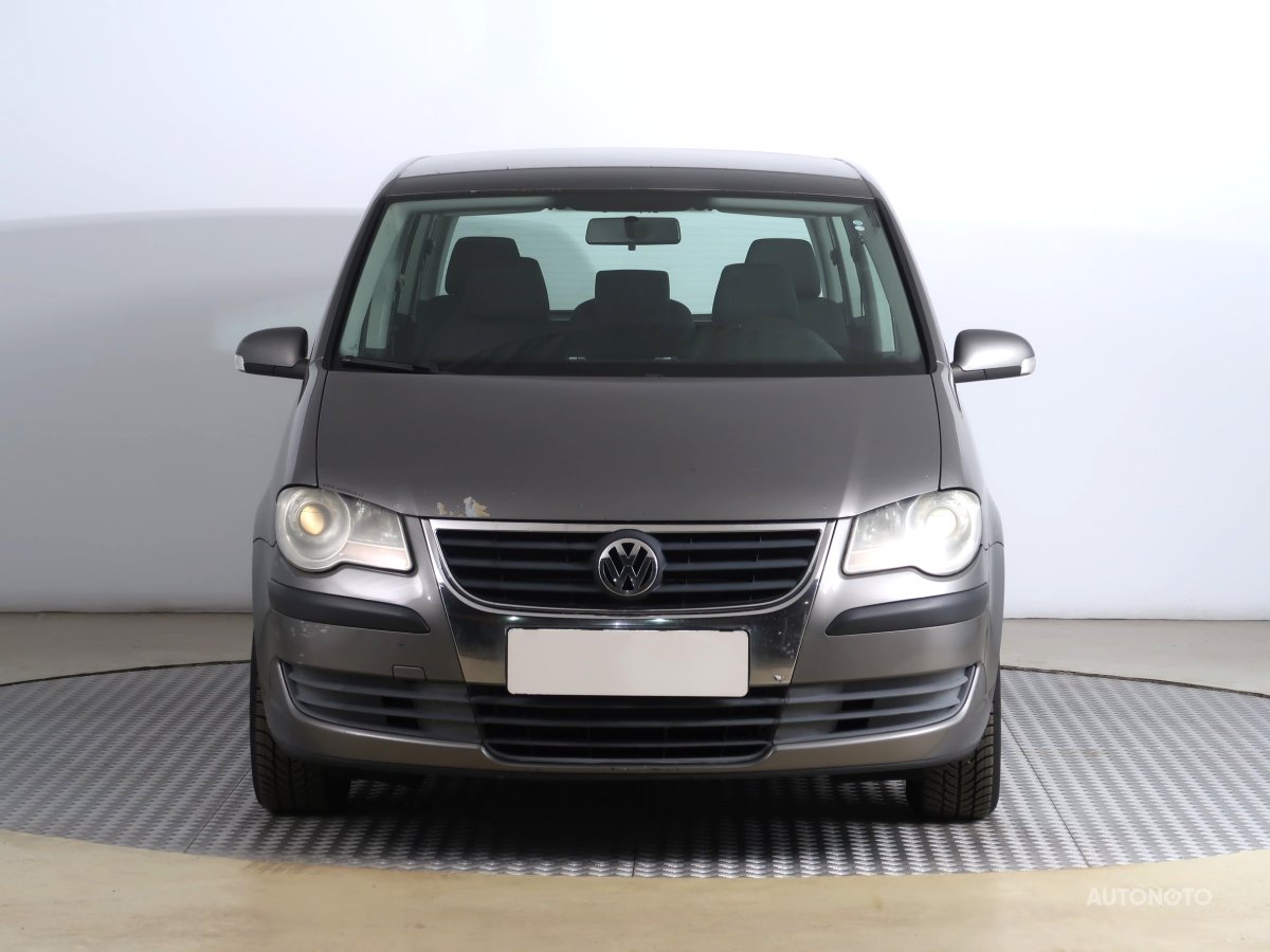 Volkswagen Touran, 2008 - pohled č. 2