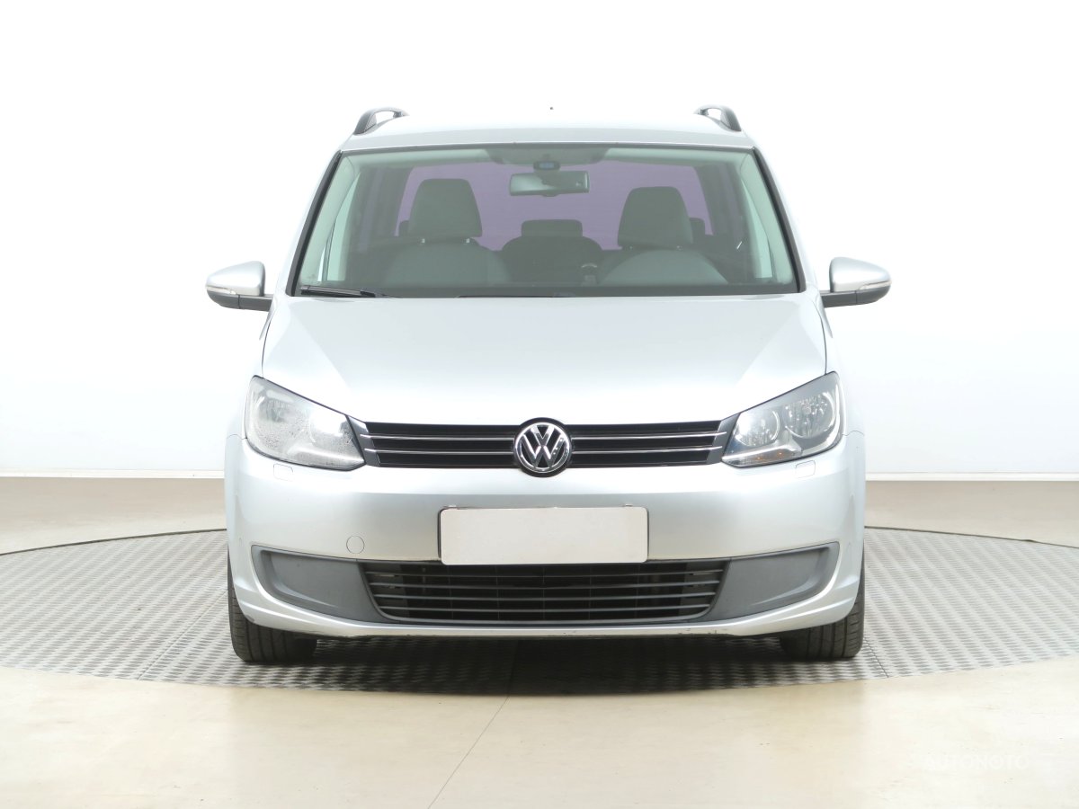 Volkswagen Touran, 2012 - pohled č. 2