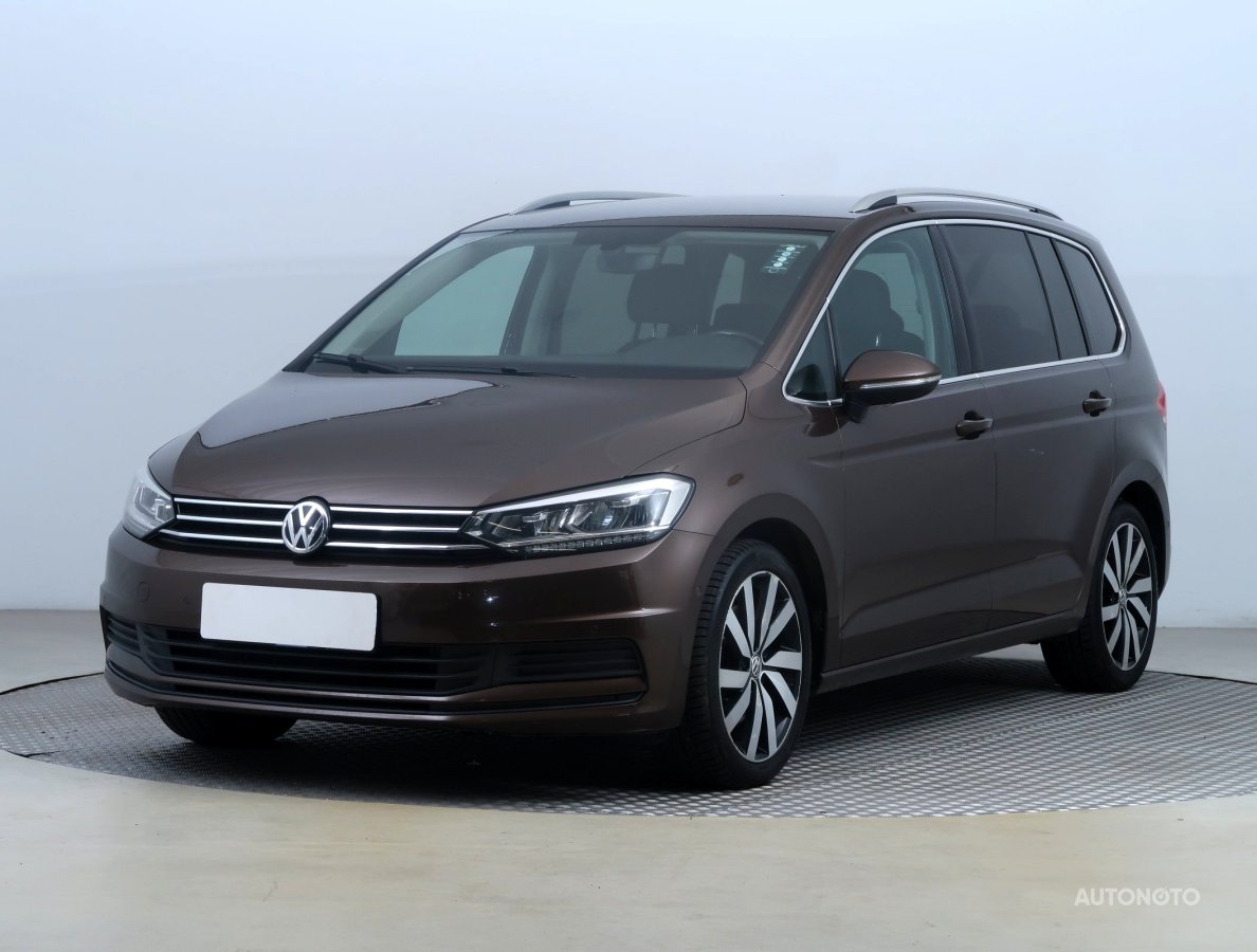Volkswagen Touran, 2017 - pohled č. 3