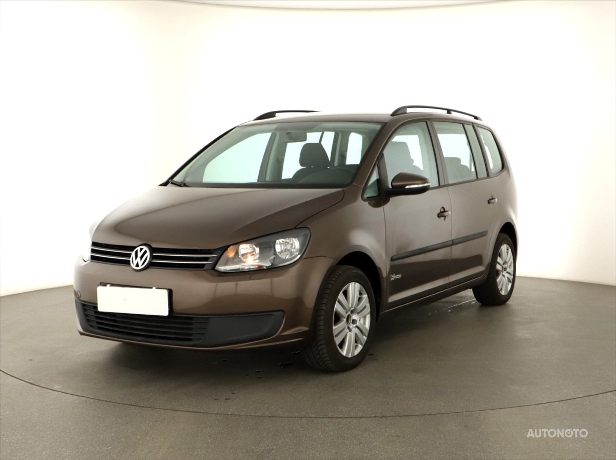 Volkswagen Touran, 2013 - pohled č. 3