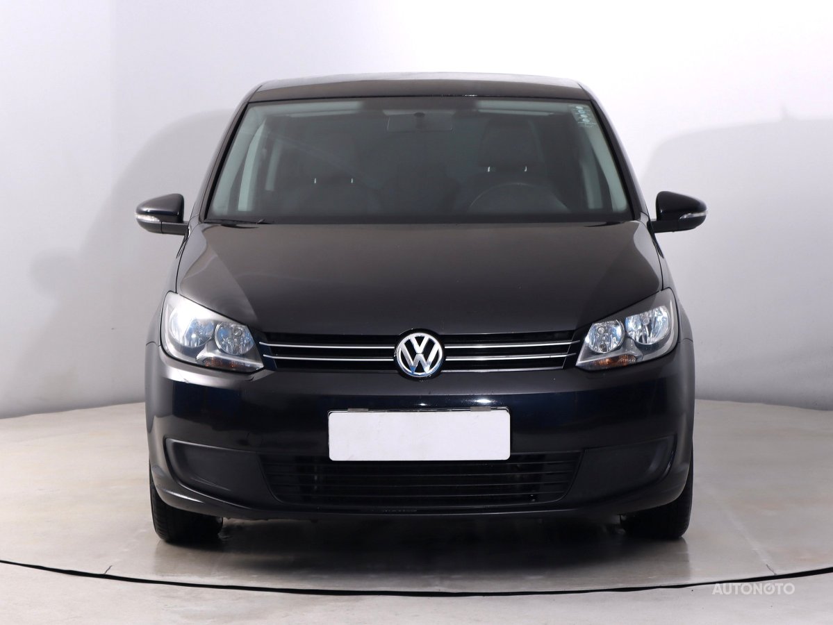 Volkswagen Touran, 2011 - pohled č. 2