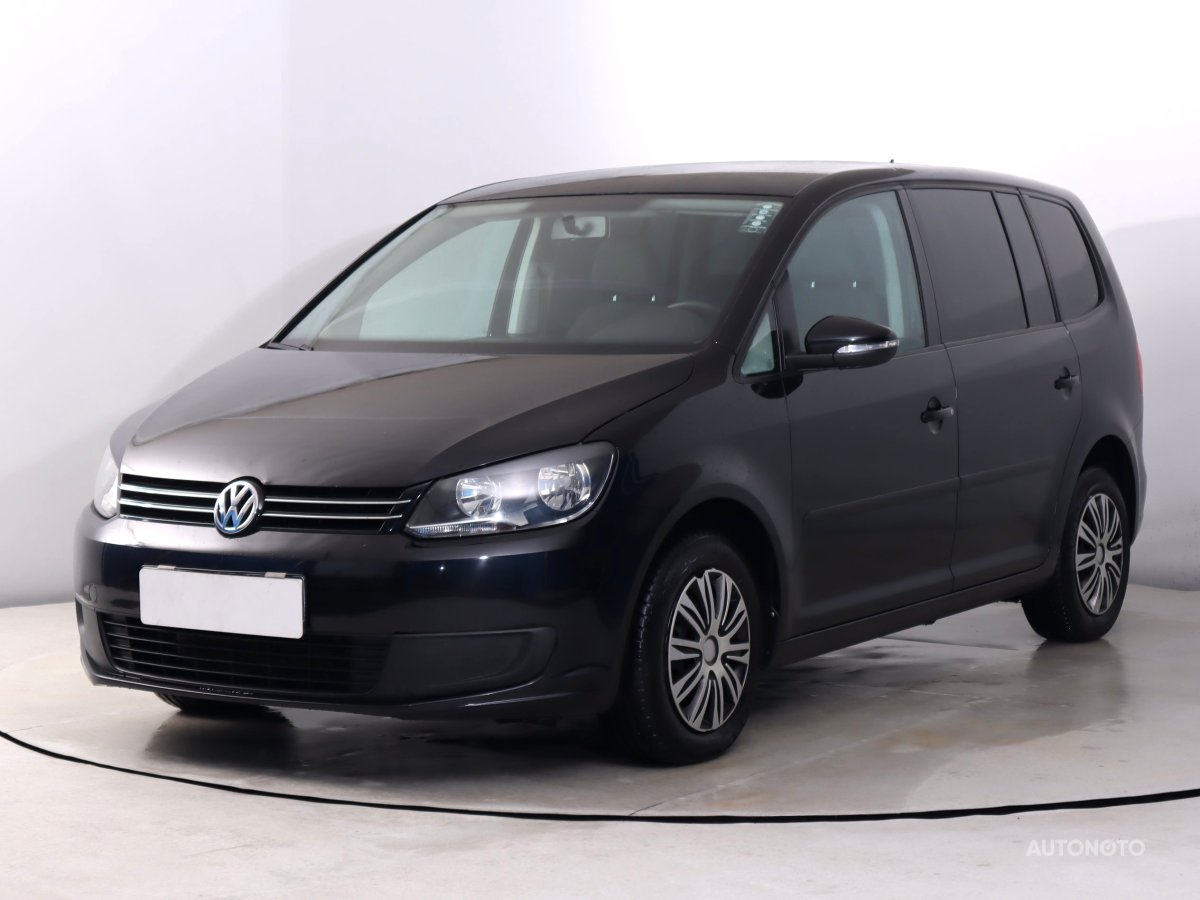 Volkswagen Touran, 2011 - pohled č. 3