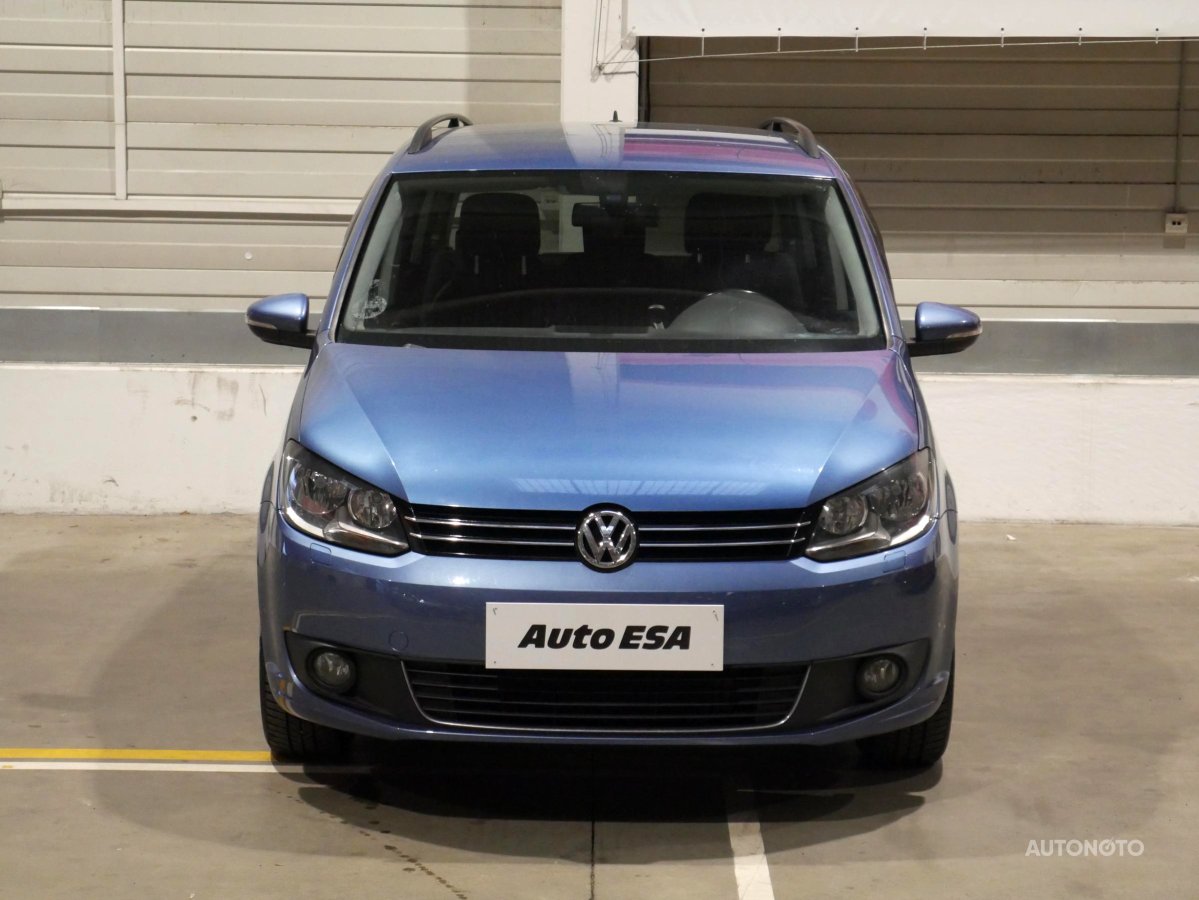 Volkswagen Touran, 2013 - pohled č. 2