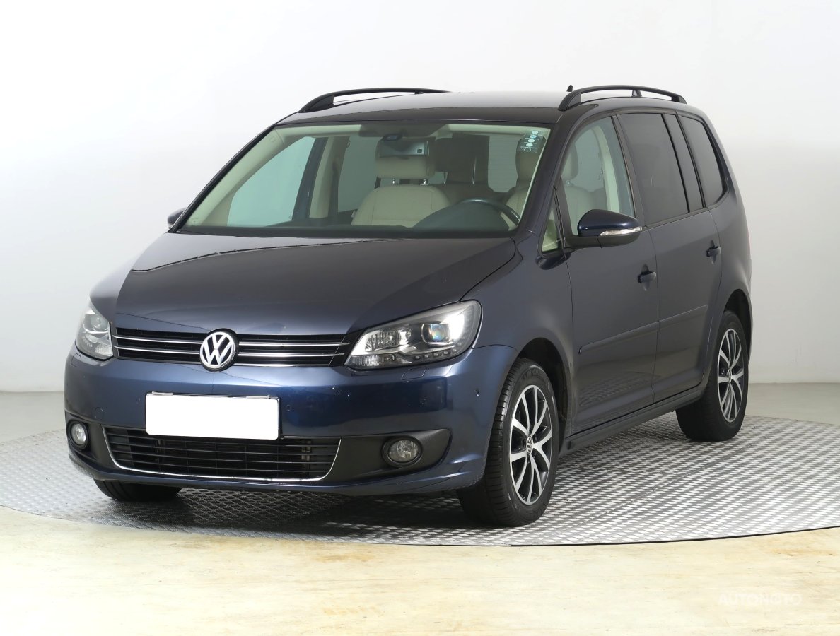 Volkswagen Touran, 2013 - pohled č. 3