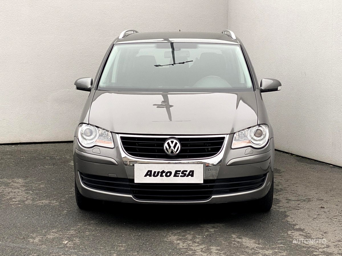 Volkswagen Touran, 2008 - pohled č. 2