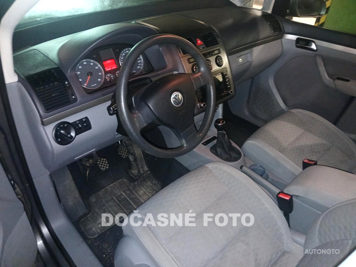 Volkswagen Touran, 2007 - pohled č. 3