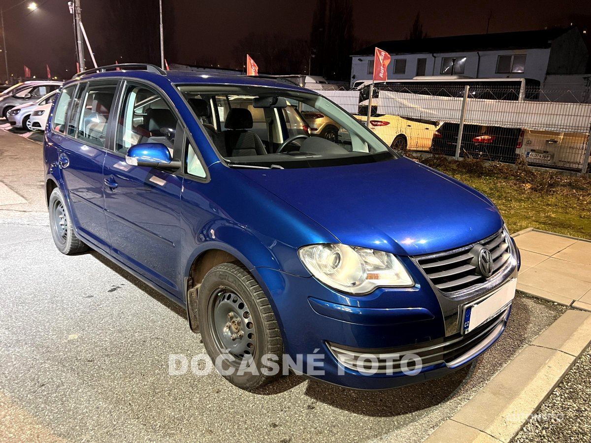 Volkswagen Touran, 2008 - celkový pohled