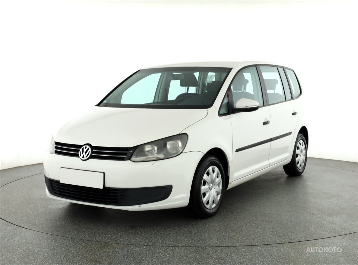 Volkswagen Touran, 2011 - pohled č. 3