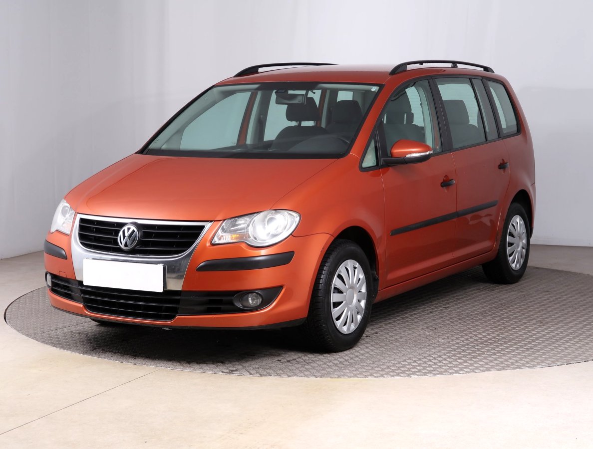 Volkswagen Touran, 2010 - pohled č. 3