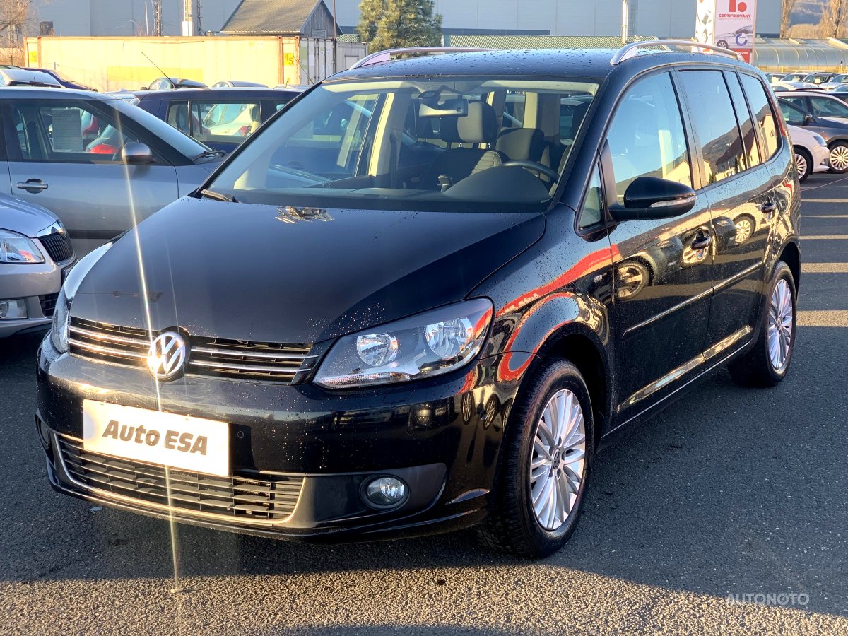 Volkswagen Touran, 2014 - pohled č. 3