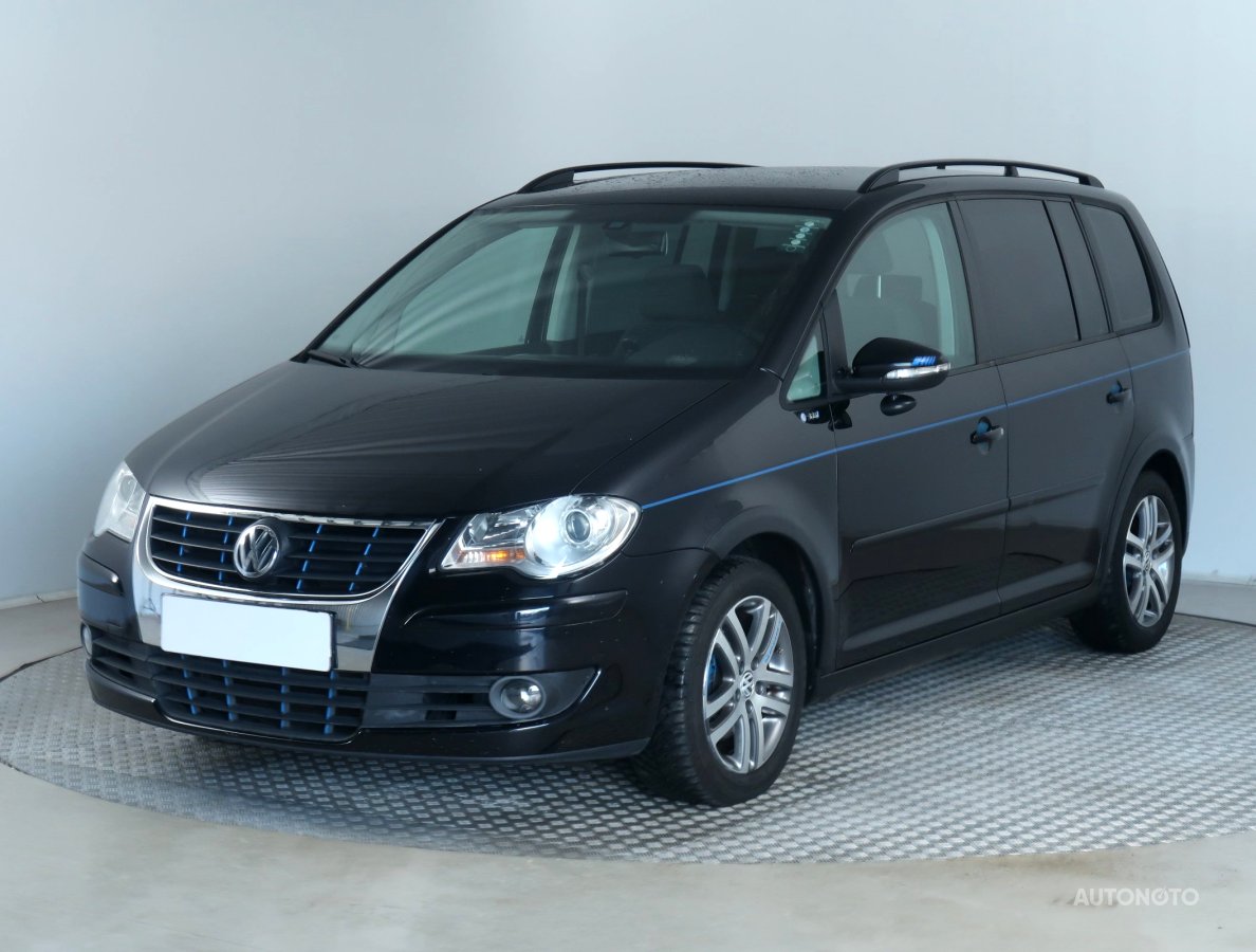Volkswagen Touran, 2010 - pohled č. 3