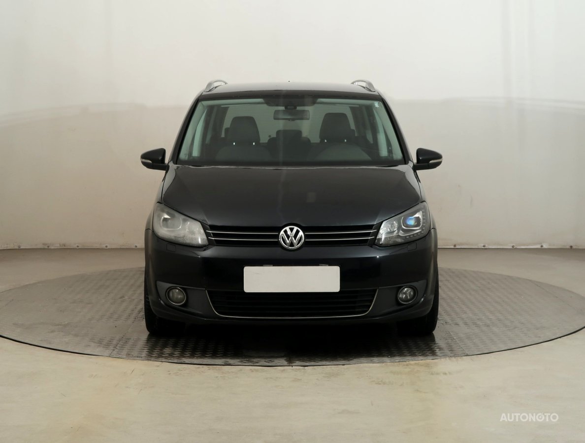 Volkswagen Touran, 2011 - pohled č. 2