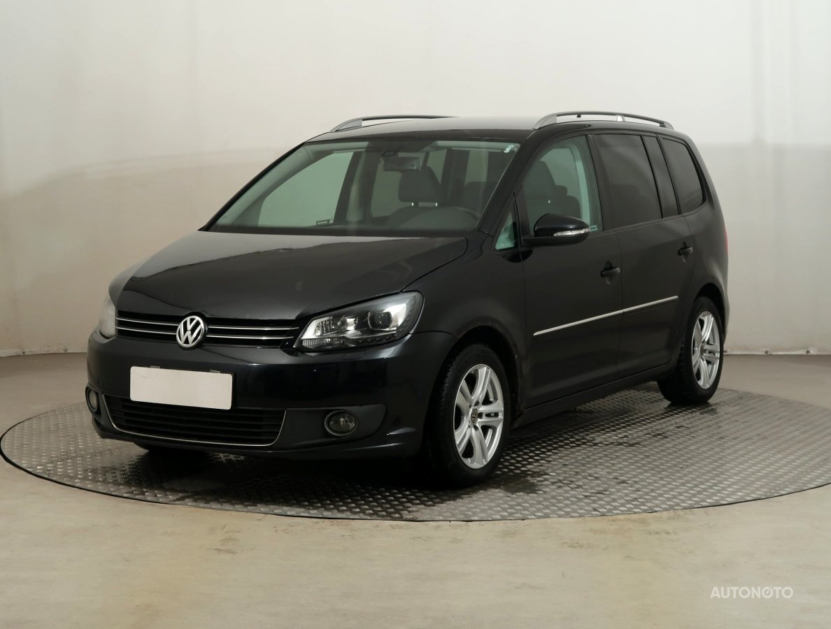 Volkswagen Touran, 2011 - pohled č. 3
