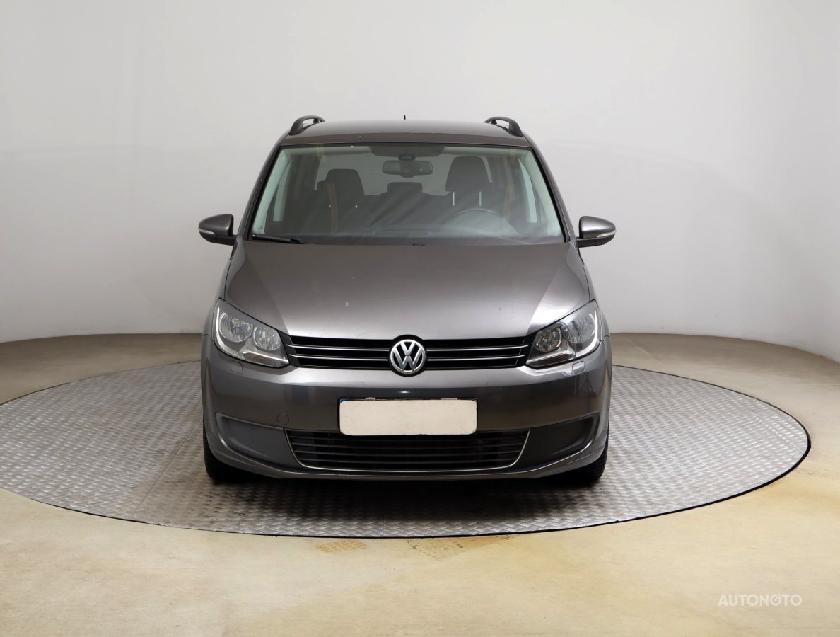 Volkswagen Touran, 2011 - pohled č. 2