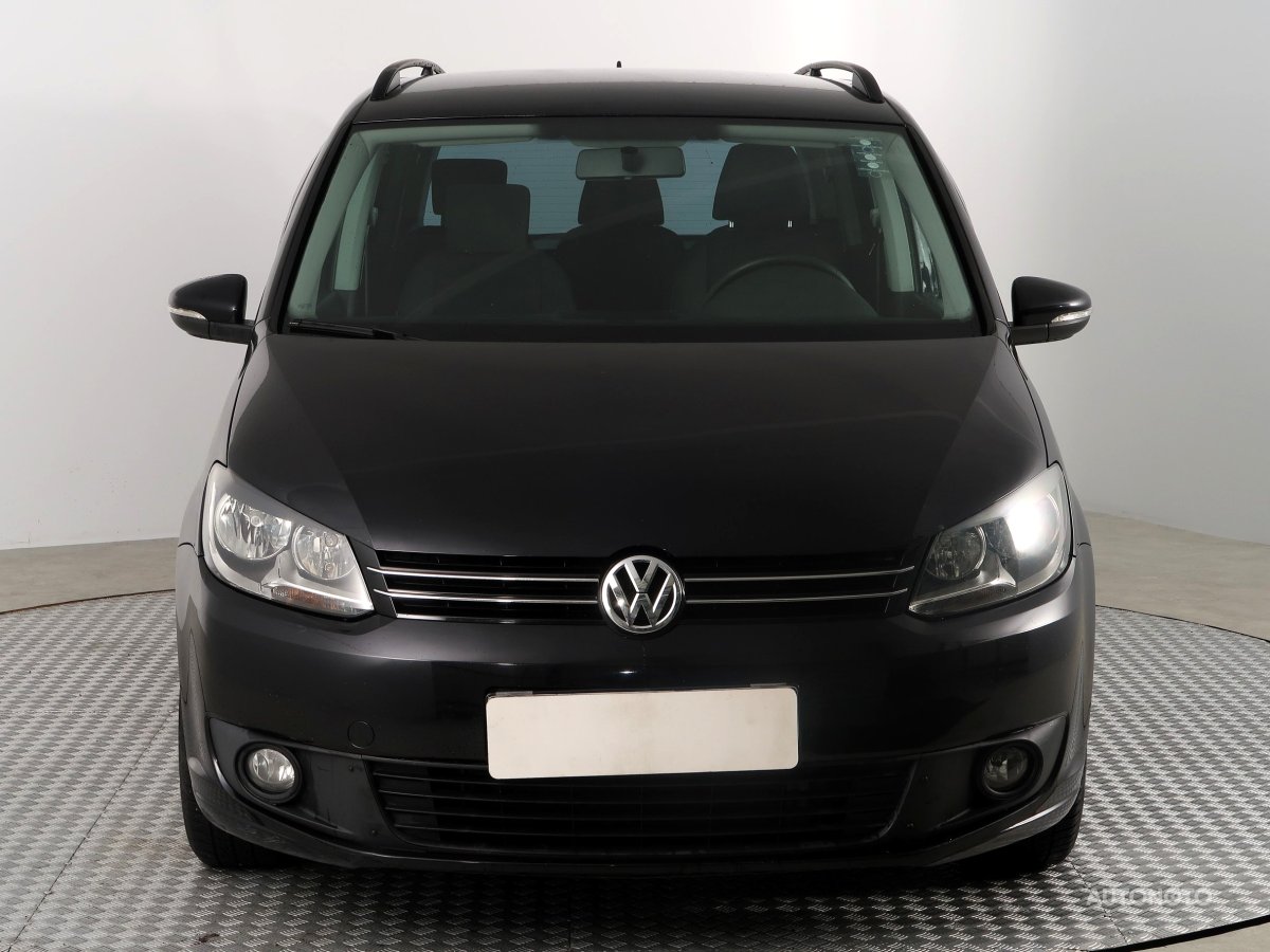 Volkswagen Touran, 2013 - pohled č. 2