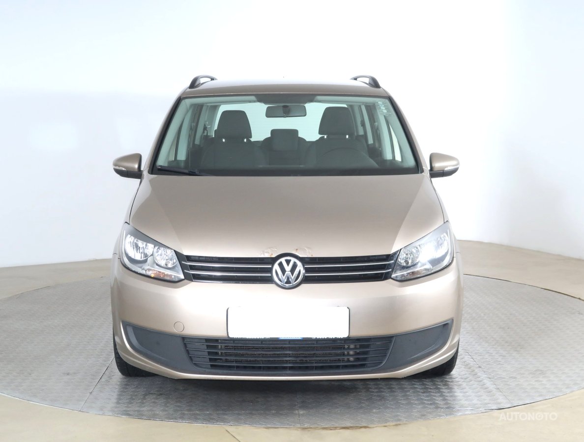 Volkswagen Touran, 2014 - pohled č. 2