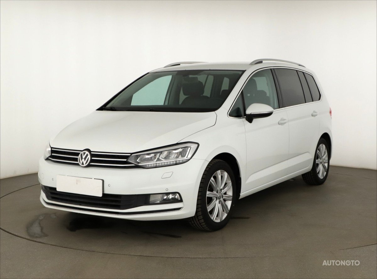 Volkswagen Touran, 2015 - pohled č. 3