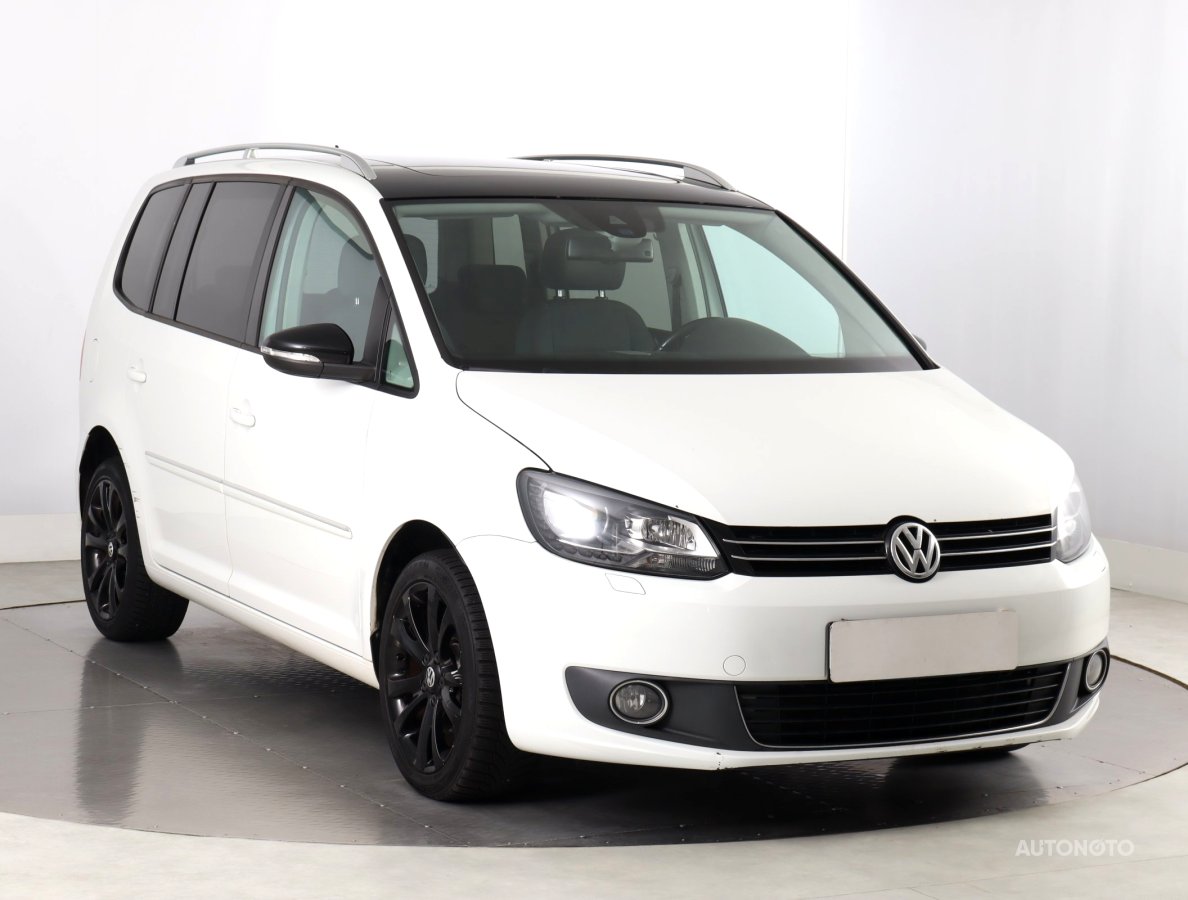Volkswagen Touran, 2014 - celkový pohled