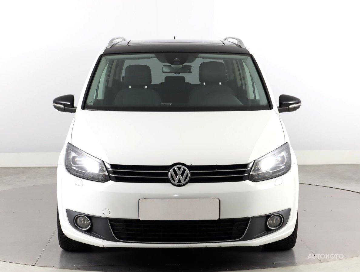 Volkswagen Touran, 2014 - pohled č. 2