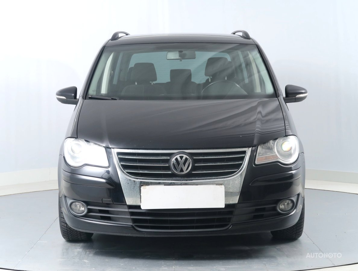 Volkswagen Touran, 2009 - pohled č. 2