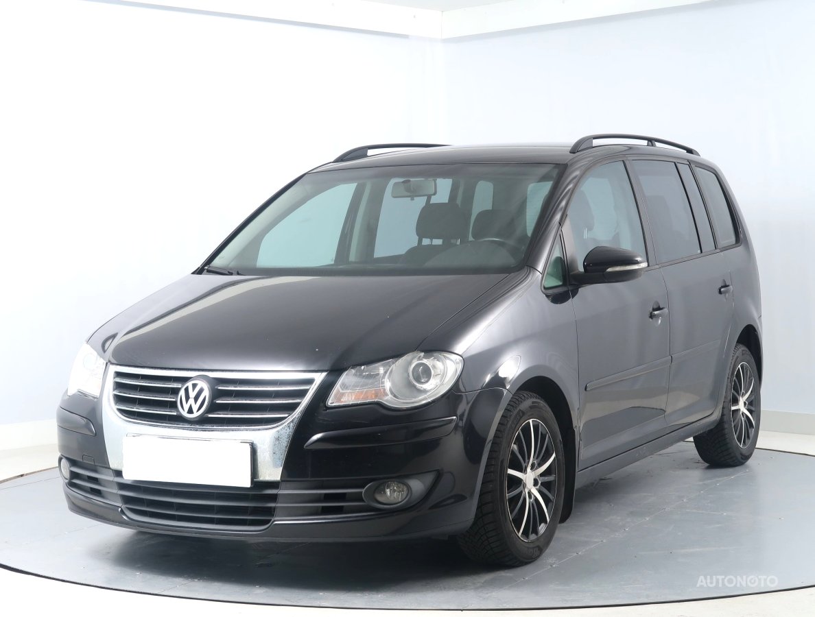 Volkswagen Touran, 2009 - pohled č. 3