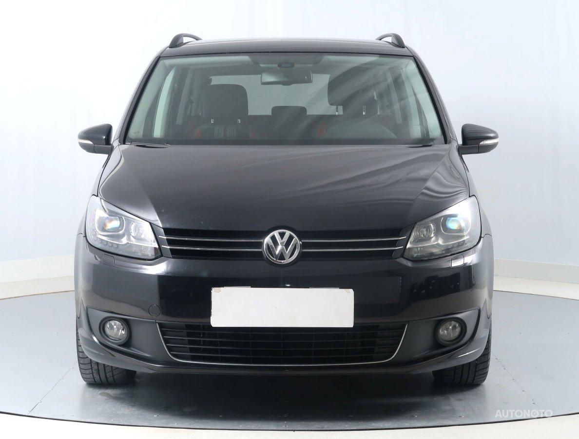 Volkswagen Touran, 2013 - pohled č. 2