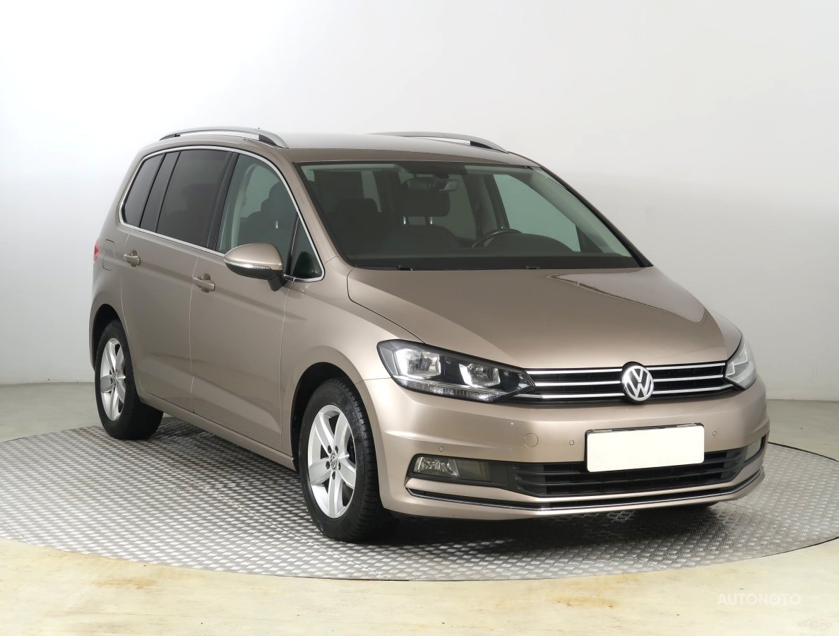 Volkswagen Touran, 2018 - celkový pohled