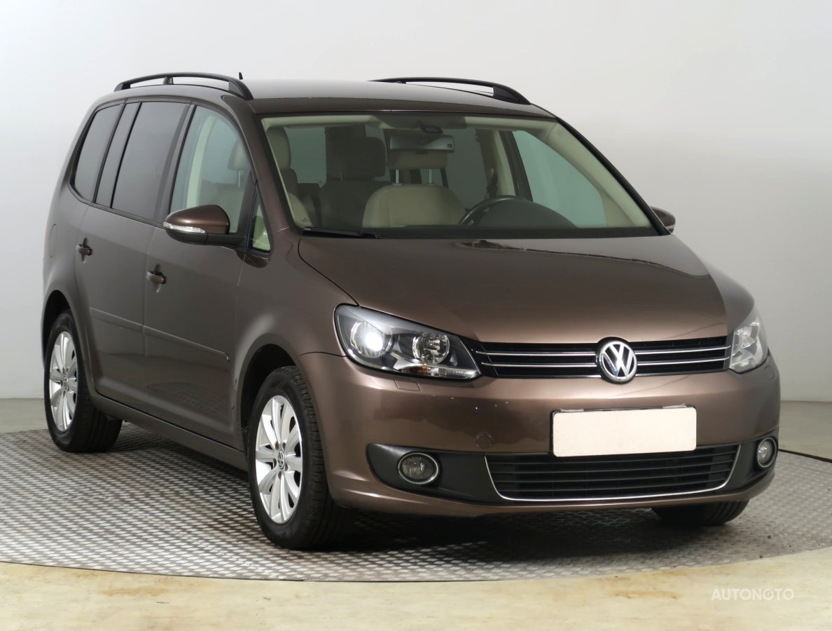 Volkswagen Touran, 2010 - celkový pohled