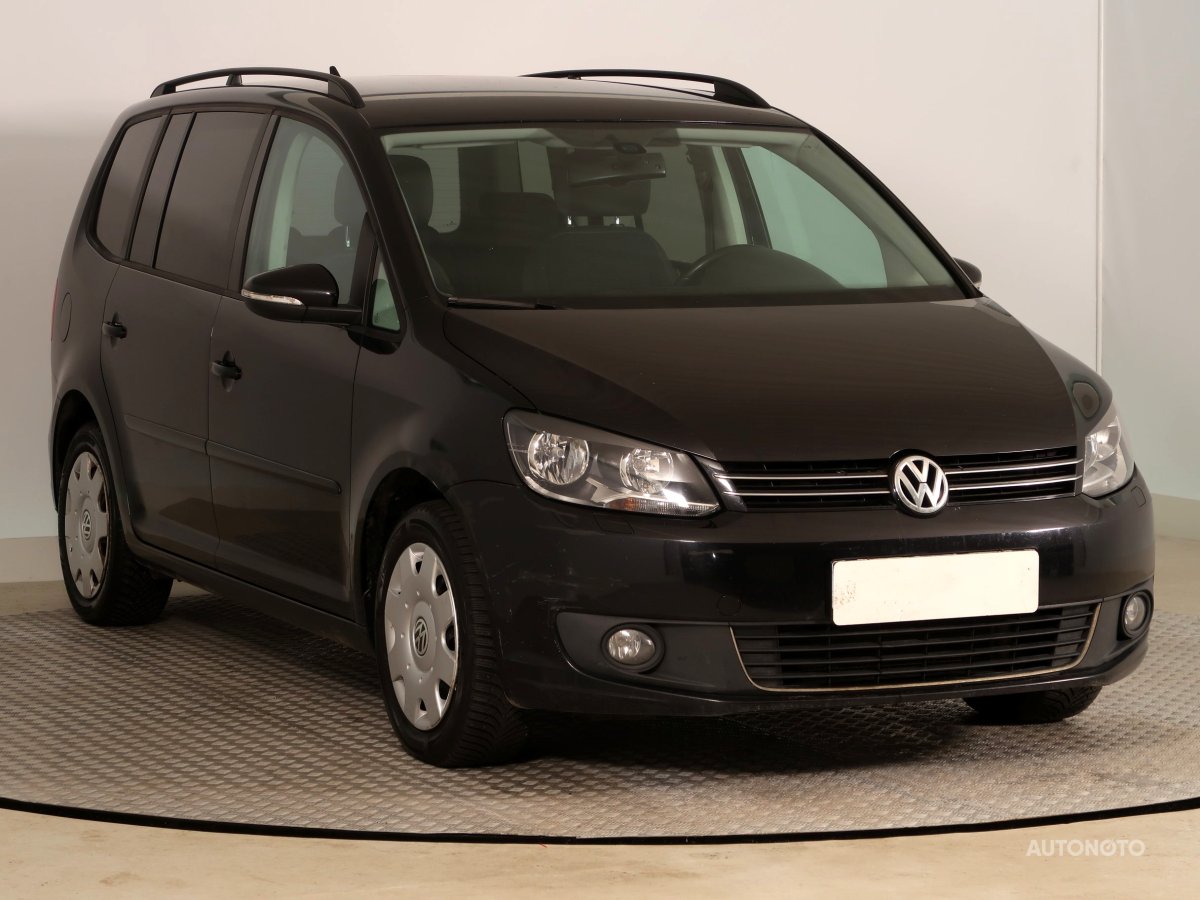 Volkswagen Touran, 2014 - celkový pohled