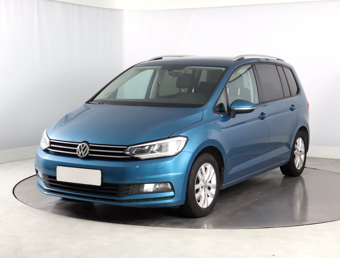Volkswagen Touran, 2016 - pohled č. 3